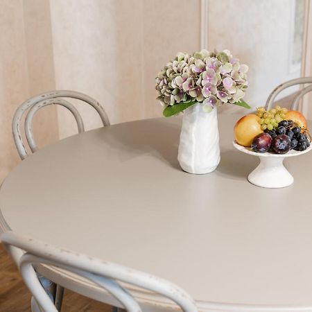 Lux Apartment On Duhnovicha Street .Free Parking. Ужгород Екстериор снимка
